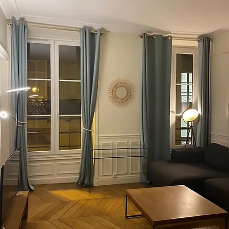 Apartment Spacious Next To Place Vendome *