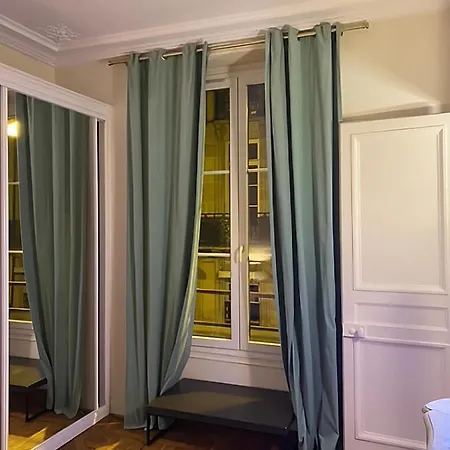 Spacious Next To Place Vendome *